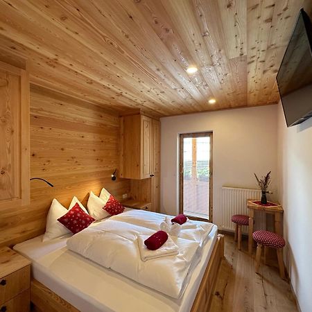 Hotel Surc Kranjska Gora Exteriör bild