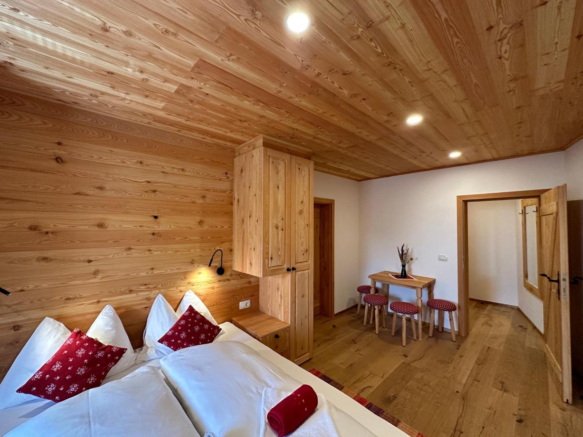 Hotel Surc Kranjska Gora Exteriör bild