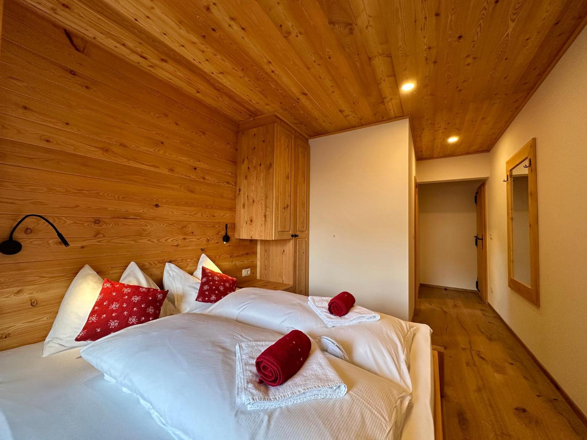 Hotel Surc Kranjska Gora Exteriör bild