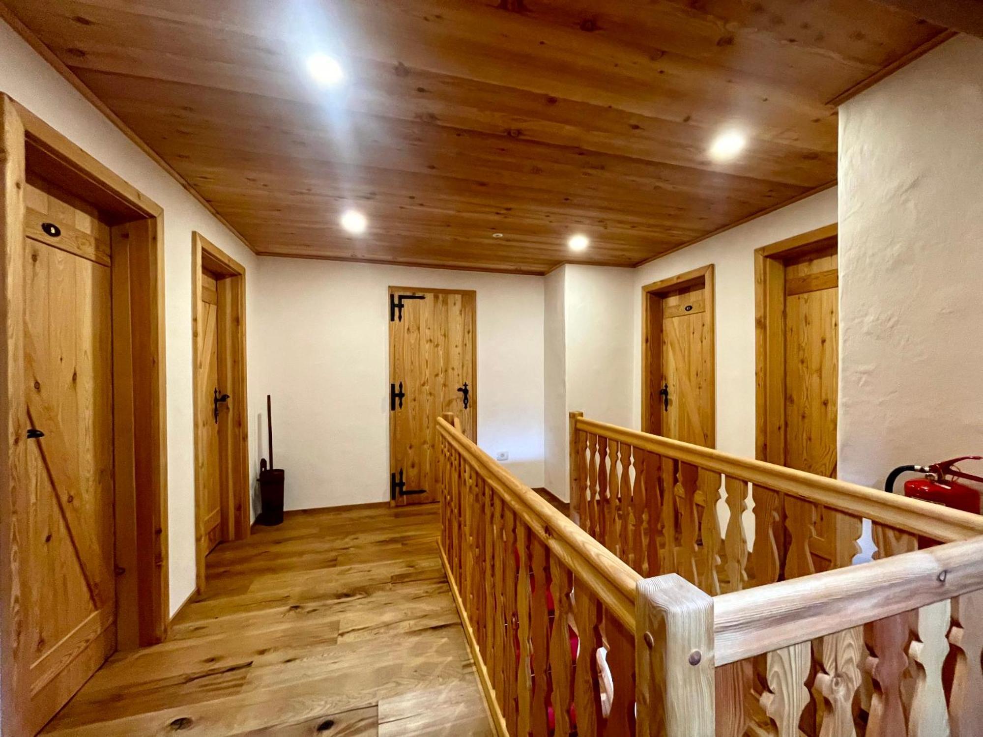 Hotel Surc Kranjska Gora Exteriör bild